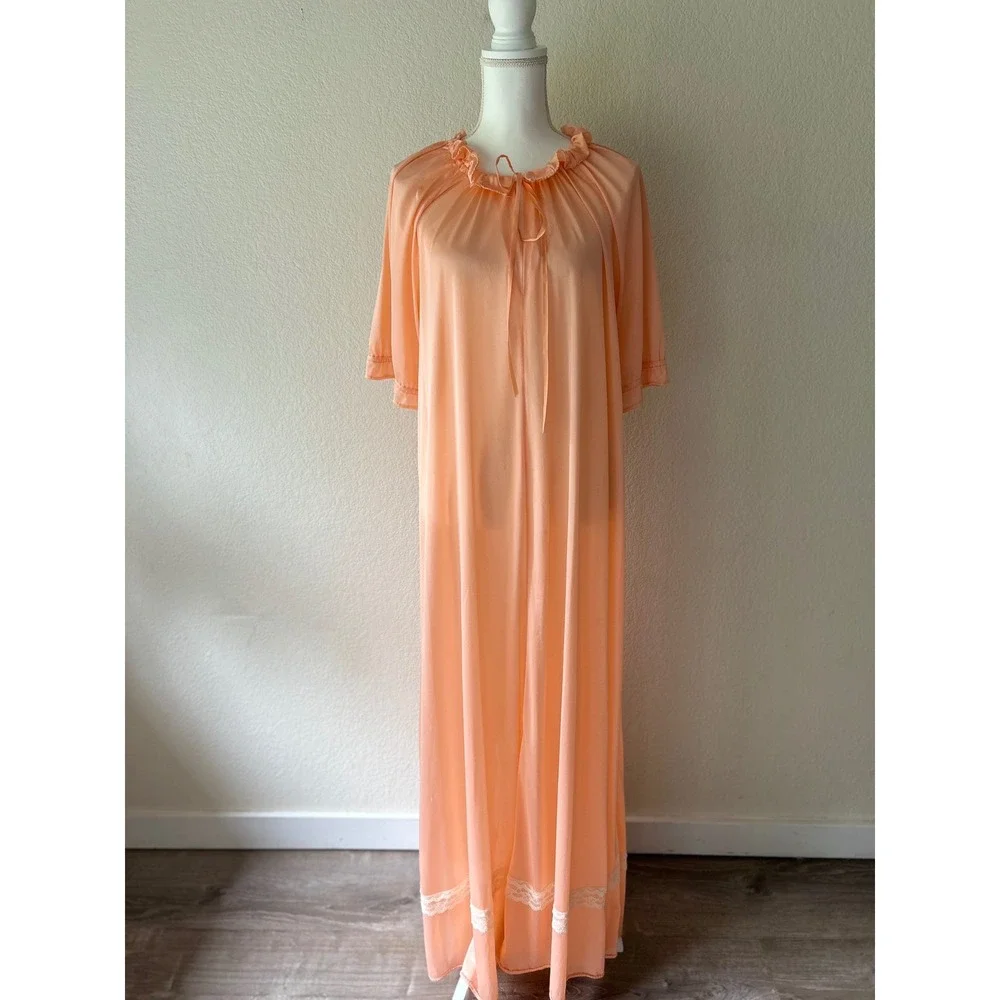 Vintage Peach Ruffle Neck Lace Hem Maxi Nightgown Sleepwear Peach Short Sleeve